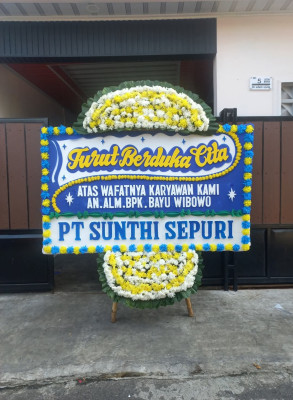 Papan Bunga Duka di Pasar Permiri